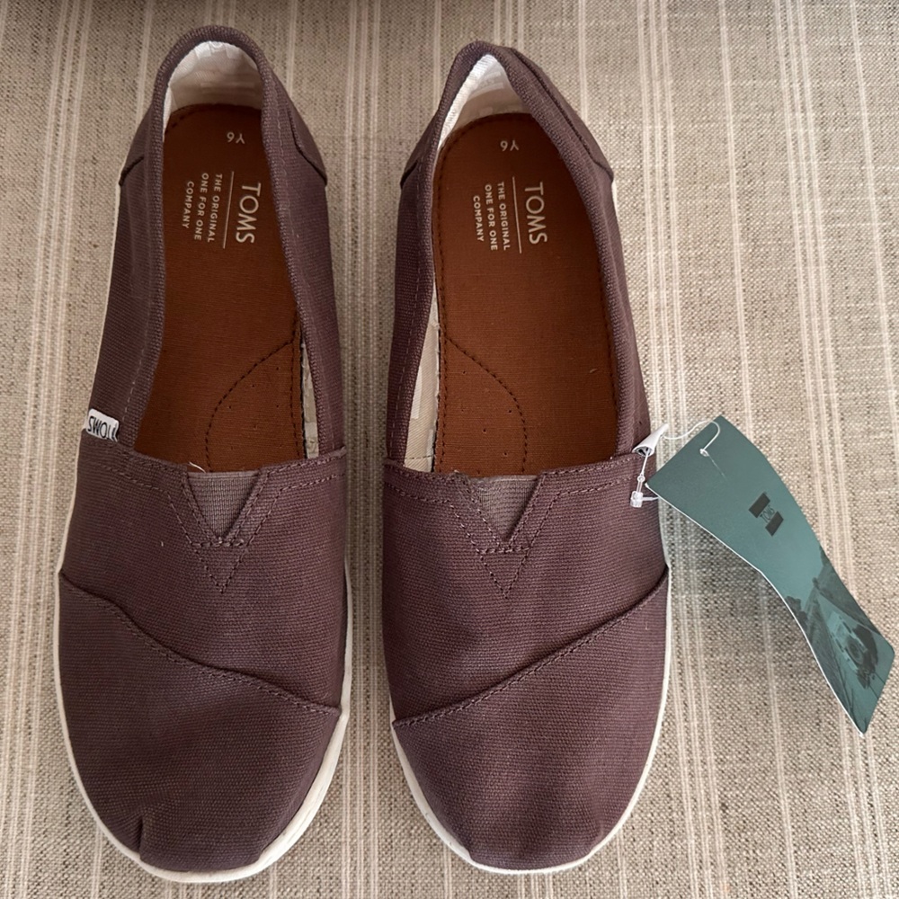 TOMS Ash Canvas Youth Classic Slip-On Shoes